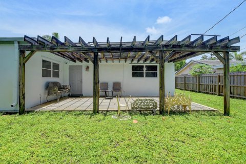 Casa en venta en Boynton Beach, Florida, 4 dormitorios, 204.29 m2 № 946048 - foto 1