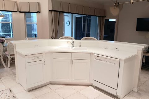 Купить виллу или дом в Сарасота, Флорида 9 комнат, 189.99м2, № 2167539 - фото 16