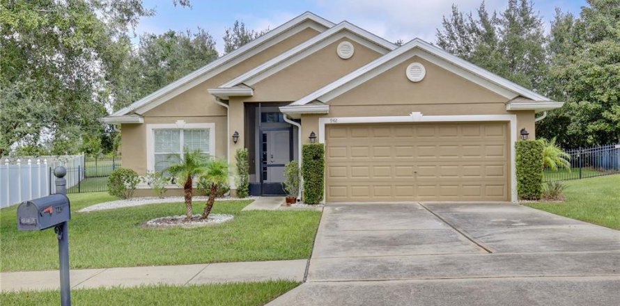 Casa en Minneola, Florida 4 dormitorios, 162.11 m2 № 2386222