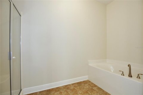 Casa en venta en Minneola, Florida, 4 dormitorios, 162.11 m2 № 2386222 - foto 18