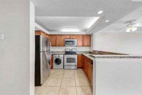 Condominio en venta en Sarasota, Florida, 2 dormitorios, 80.45 m2 № 1845037 - foto 8