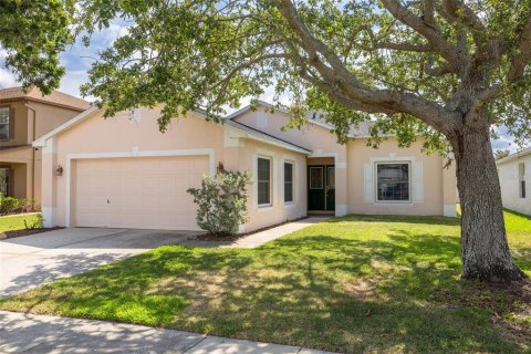 Villa ou maison à vendre à Tampa, Floride: 4 chambres, 157.38 m2 № 1761191 - photo 1