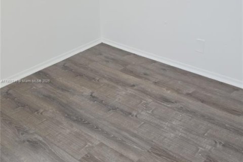 Villa ou maison à louer à West Palm Beach, Floride: 4 chambres, 136.75 m2 № 1953240 - photo 11