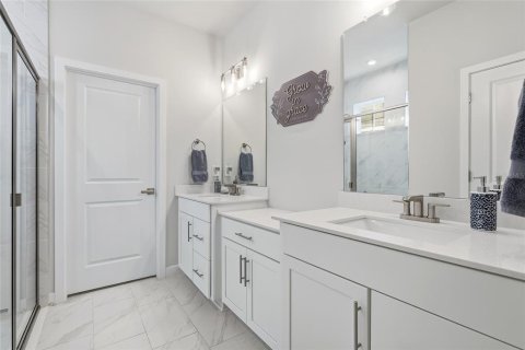 Villa ou maison à vendre à Lakewood Ranch, Floride: 4 chambres, 203.73 m2 № 2407058 - photo 17