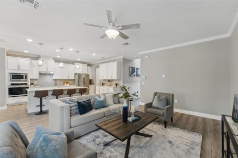 Casa en venta en Winter Garden, Florida, 5 dormitorios, 363.34 m2 № 1541057 - foto 13