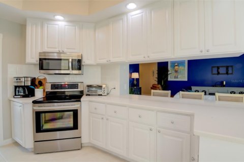 House in Sarasota, Florida 3 bedrooms, 186.55 sq.m. № 1586629 - photo 16