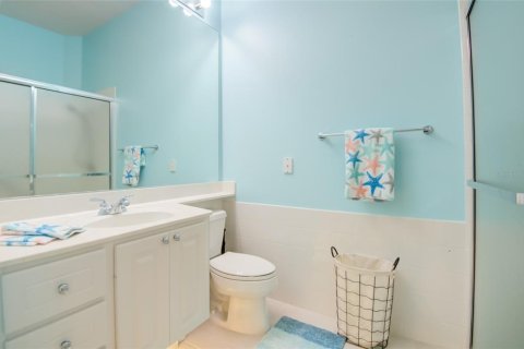 House in Sarasota, Florida 3 bedrooms, 186.55 sq.m. № 1586629 - photo 29