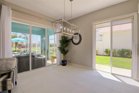House in Sarasota, Florida 3 bedrooms, 186.55 sq.m. № 1586629 - photo 18