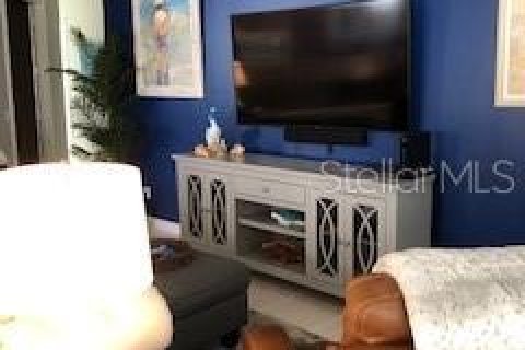 House in Sarasota, Florida 3 bedrooms, 186.55 sq.m. № 1586629 - photo 21