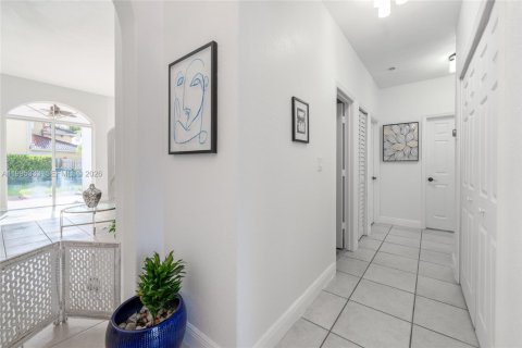 Casa en venta en Miami, Florida, 4 dormitorios, 186.55 m2 № 2058844 - foto 26