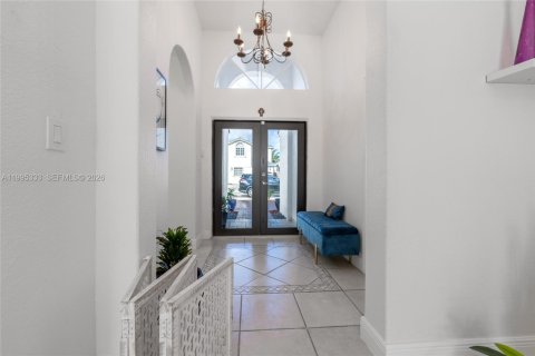 Casa en venta en Miami, Florida, 4 dormitorios, 186.55 m2 № 2058844 - foto 4