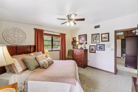 Villa ou maison à vendre à Homestead, Floride: 5 chambres, 300.17 m2 № 1818485 - photo 20