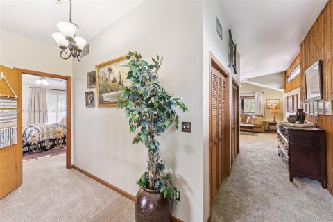 Villa ou maison à vendre à Homestead, Floride: 5 chambres, 300.17 m2 № 1818485 - photo 14