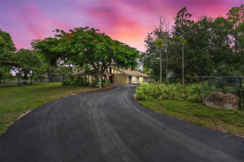 Villa ou maison à vendre à Homestead, Floride: 5 chambres, 300.17 m2 № 1818485 - photo 2