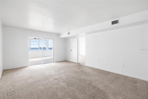 Condominio en venta en Saint Petersburg, Florida, 2 dormitorios, 149.11 m2 № 2097432 - foto 23