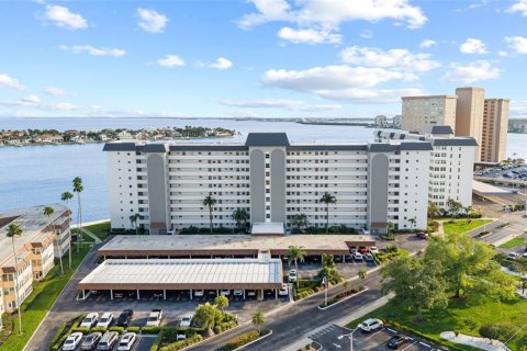 Condominio en venta en Saint Petersburg, Florida, 2 dormitorios, 149.11 m2 № 2097432 - foto 3