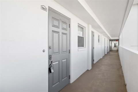 Condominio en venta en Saint Petersburg, Florida, 2 dormitorios, 149.11 m2 № 2097432 - foto 5