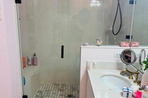 Condo in Port St. Lucie, Florida, 1 bedroom  № 2245985 - photo 8