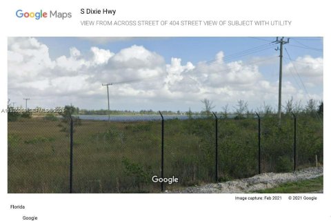 Commercial property in Miami-Dade, Florida № 2152543 - photo 4