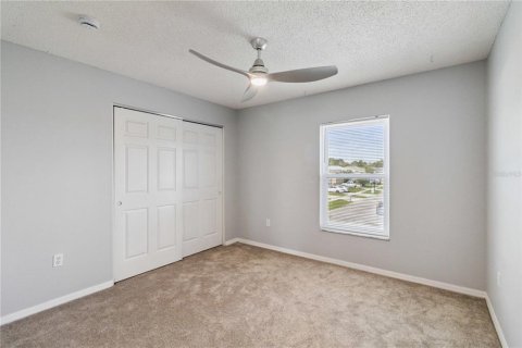 Casa en venta en Orlando, Florida, 4 dormitorios, 268.02 m2 № 1851195 - foto 18