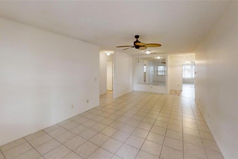 House in Ocala, Florida 2 bedrooms, 103.4 sq.m. № 1866913 - photo 2