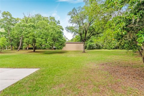 House in DeLand, Florida 4 bedrooms, 196.12 sq.m. № 2152163 - photo 8