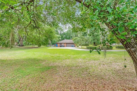 House in DeLand, Florida 4 bedrooms, 196.12 sq.m. № 2152163 - photo 6
