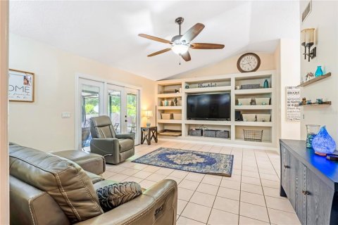 House in DeLand, Florida 4 bedrooms, 196.12 sq.m. № 2152163 - photo 19