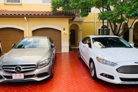 Touwnhouse à vendre à Miramar, Floride: 3 chambres, 162.67 m2 № 2086321 - photo 2