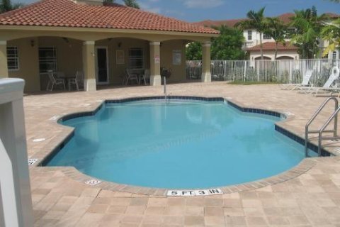 Touwnhouse à vendre à Miramar, Floride: 3 chambres, 162.67 m2 № 2086321 - photo 25