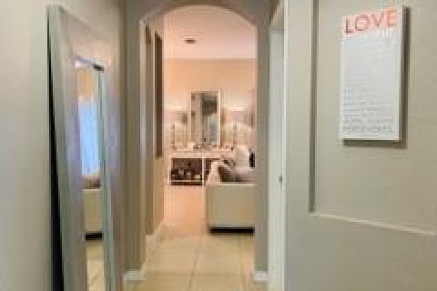 Touwnhouse à vendre à Miramar, Floride: 3 chambres, 162.67 m2 № 2086321 - photo 4