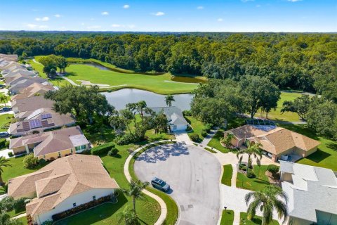 Villa ou maison à vendre à New Port Richey, Floride: 2 chambres, 169.45 m2 № 2324970 - photo 4