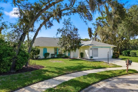 Villa ou maison à vendre à New Port Richey, Floride: 2 chambres, 169.45 m2 № 2324970 - photo 3