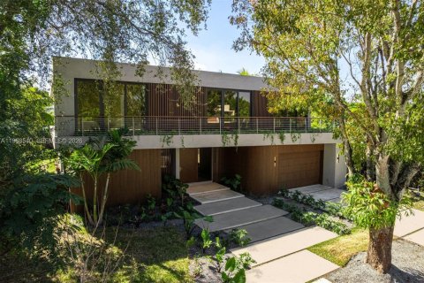 Дом в Майами, Флорида 6 спален, 476.68м2 № 2030388