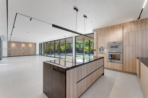 Купить виллу или дом в Майами, Флорида 6 спален, 476.68м2, № 2030388 - фото 7