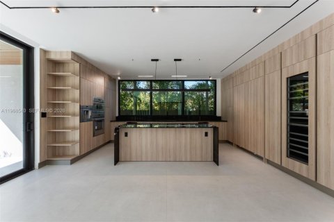 Купить виллу или дом в Майами, Флорида 6 спален, 476.68м2, № 2030388 - фото 5