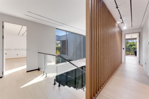 Купить виллу или дом в Майами, Флорида 6 спален, 476.68м2, № 2030388 - фото 9