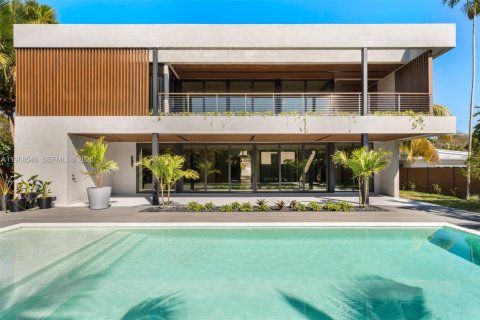 Купить виллу или дом в Майами, Флорида 6 спален, 476.68м2, № 2030388 - фото 2