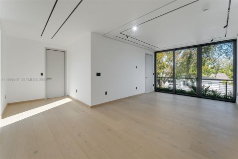 Купить виллу или дом в Майами, Флорида 6 спален, 476.68м2, № 2030388 - фото 19