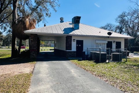 Commercial property in Chiefland, Florida 118.91 sq.m. № 1513900 - photo 16