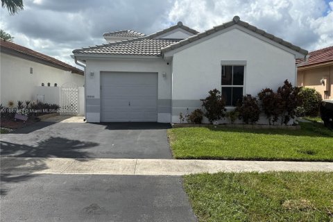 Villa ou maison à vendre à Pembroke Pines, Floride: 3 chambres, 128.11 m2 № 1941541 - photo 30