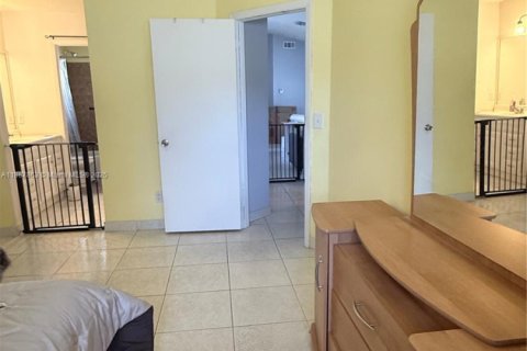 Villa ou maison à vendre à Pembroke Pines, Floride: 3 chambres, 128.11 m2 № 1941541 - photo 19