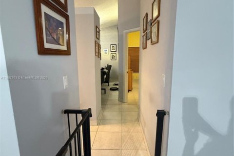 Villa ou maison à vendre à Pembroke Pines, Floride: 3 chambres, 128.11 m2 № 1941541 - photo 12