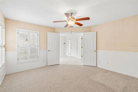 House in Sarasota, Florida 2 bedrooms, 186.92 sq.m. № 2150607 - photo 21