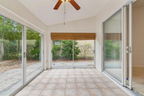 House in Sarasota, Florida 2 bedrooms, 186.92 sq.m. № 2150607 - photo 10
