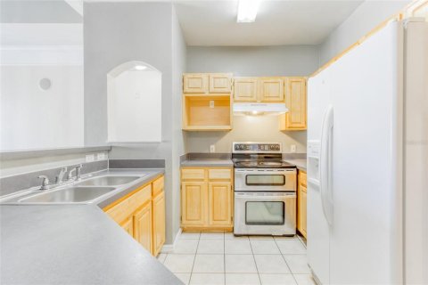 Condominio en alquiler en Orlando, Florida, 2 dormitorios, 96.15 m2 № 1615760 - foto 3
