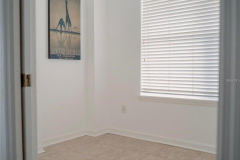 Copropriété à vendre à Kissimmee, Floride: 3 chambres, 158.4 m2 № 2330664 - photo 8