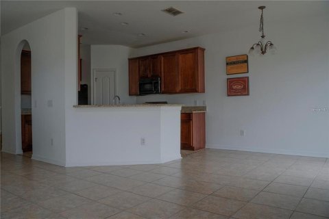Copropriété à vendre à Kissimmee, Floride: 3 chambres, 158.4 m2 № 2330664 - photo 5
