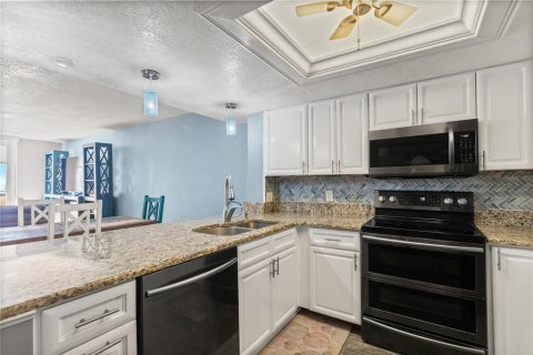 Condo in Hudson, Florida, 3 bedrooms  № 2097311 - photo 10