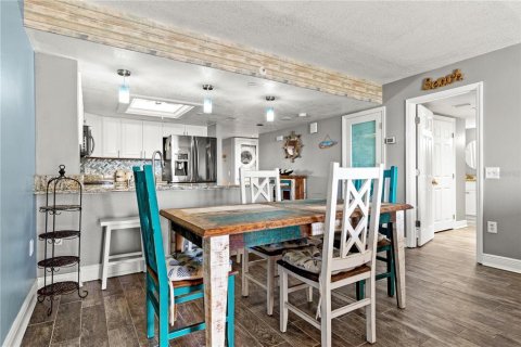 Condo in Hudson, Florida, 3 bedrooms  № 2097311 - photo 13